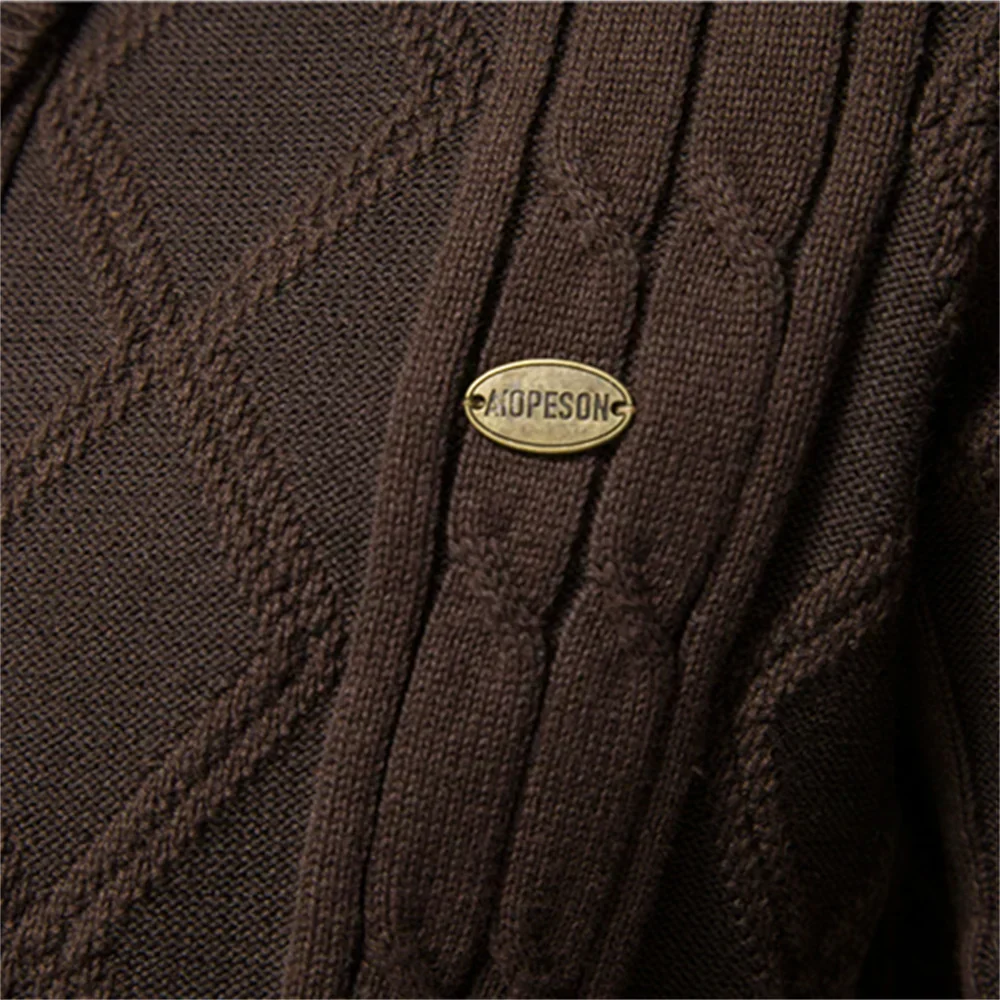 Caspar | Men's Cardigan with Button Closure - Image 4