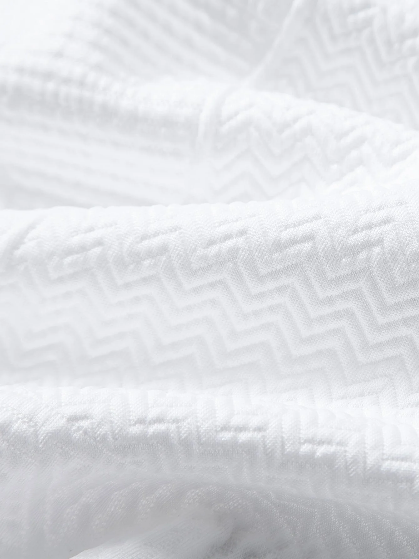 Cyrus® | Geometric Style: Short-Sleeved Cuban Shirt With Geometric Texture - Image 10