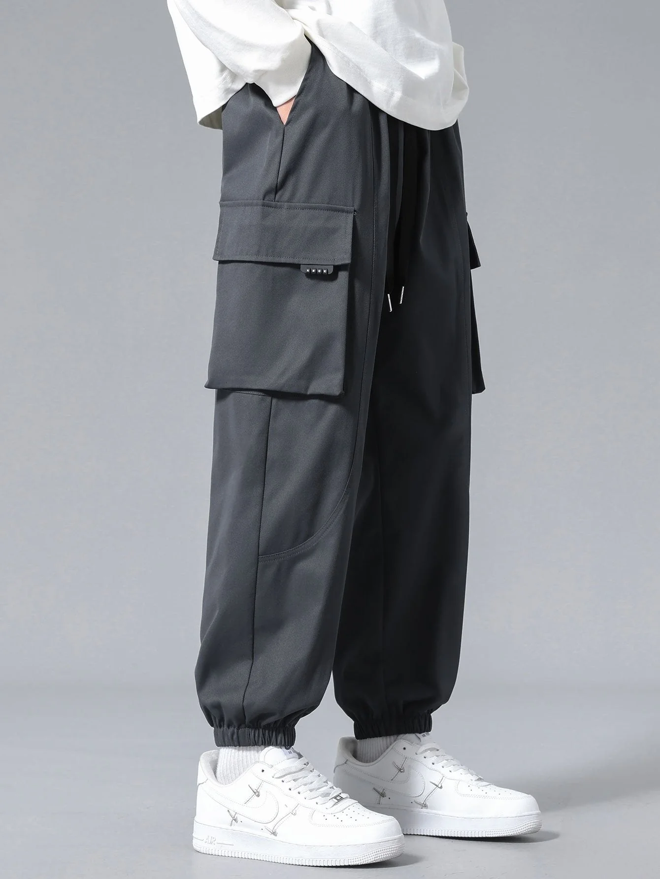 Enrique® | Cargo Jogging Pants - Image 7