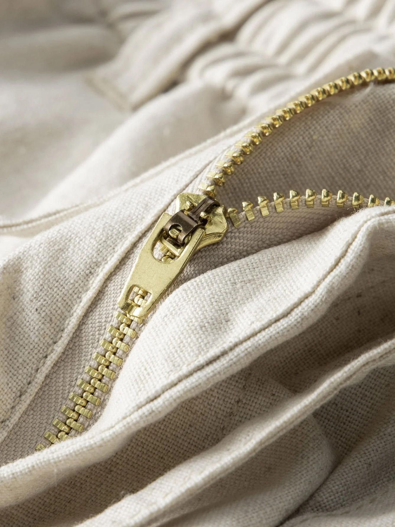 Fabricio® | Straight Leg Linen Cotton Blend Pants - Image 9