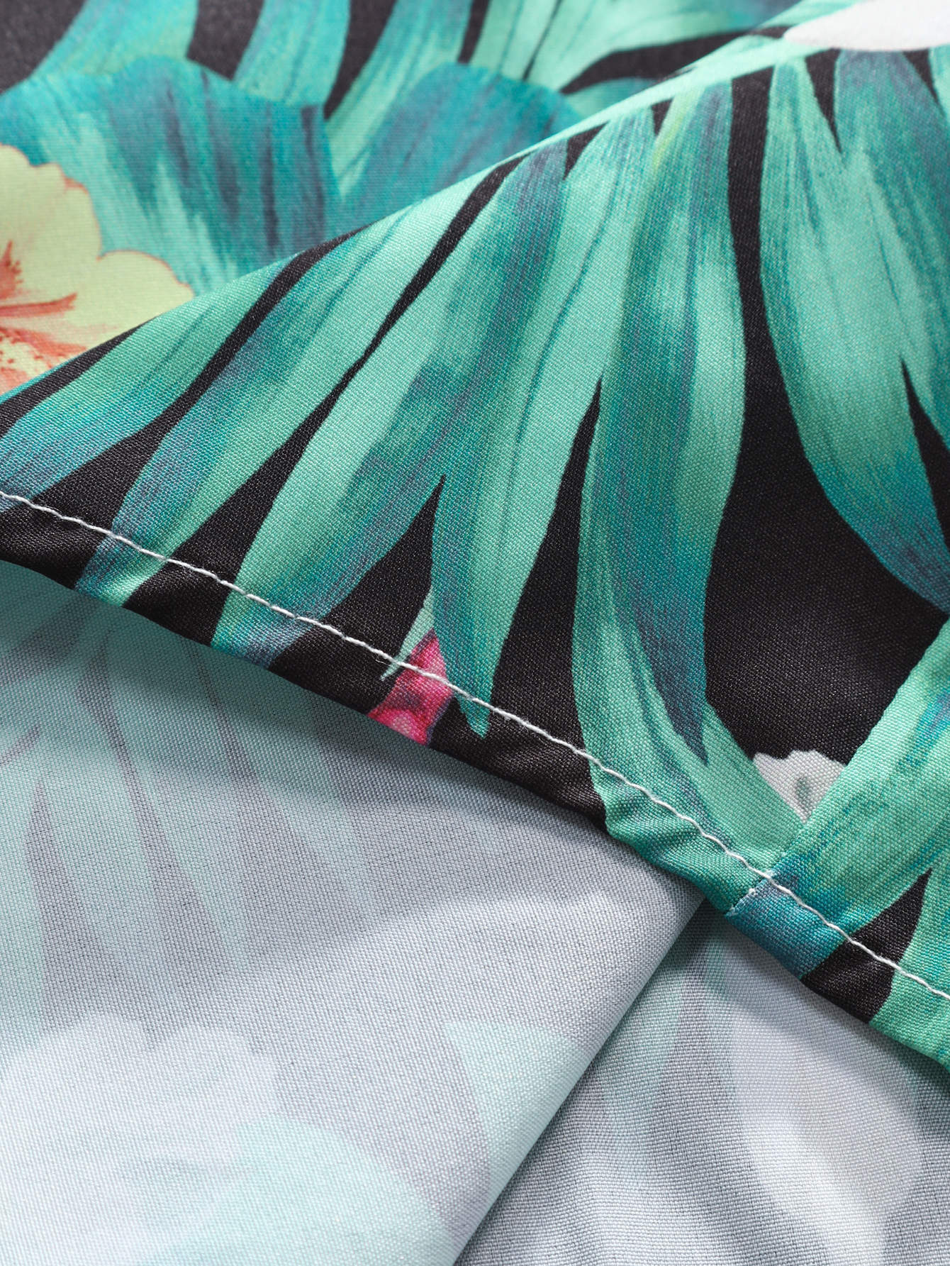 Íñigo® | Tropical Flowers Print Button Up Shirt - Image 3