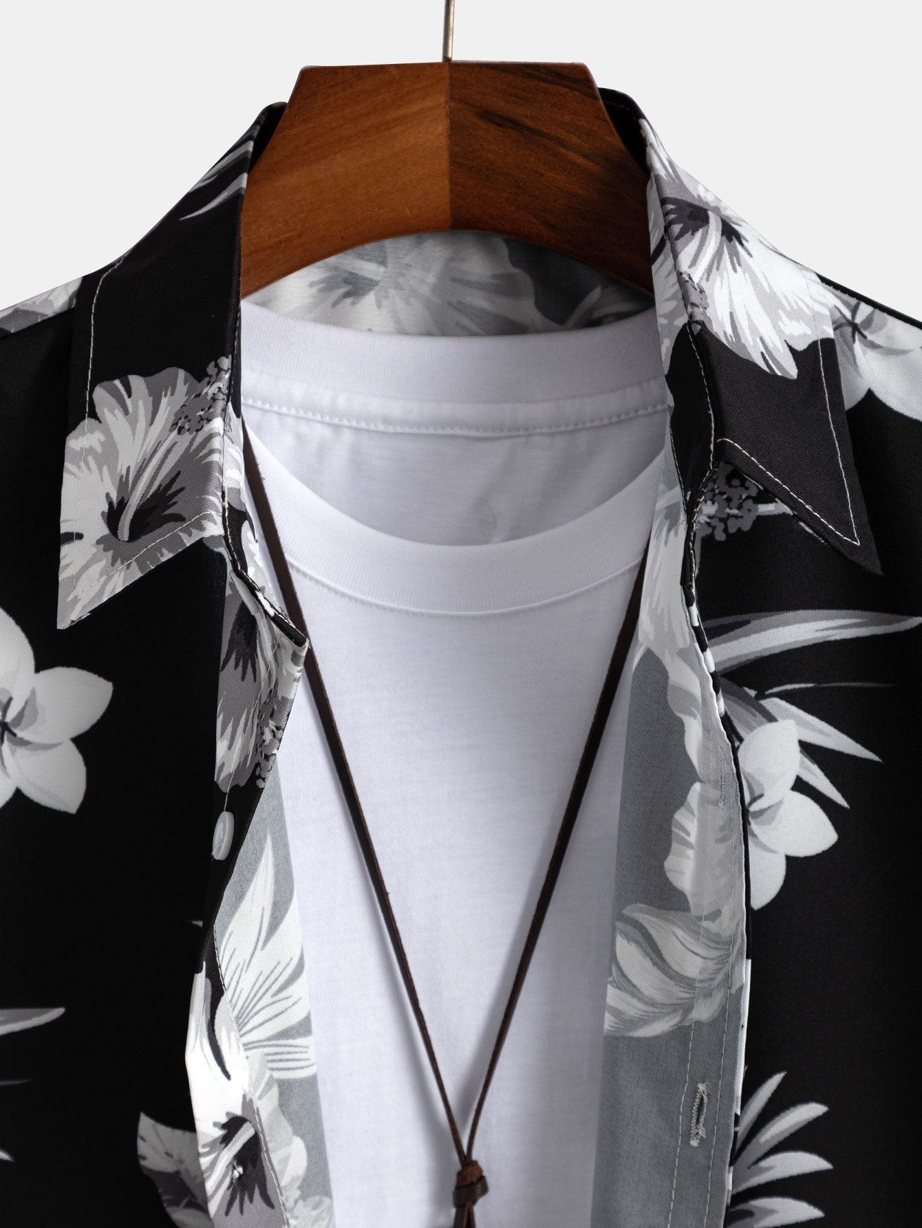 Titus® | Tropical Floral Print Button Up Shirt - Image 7